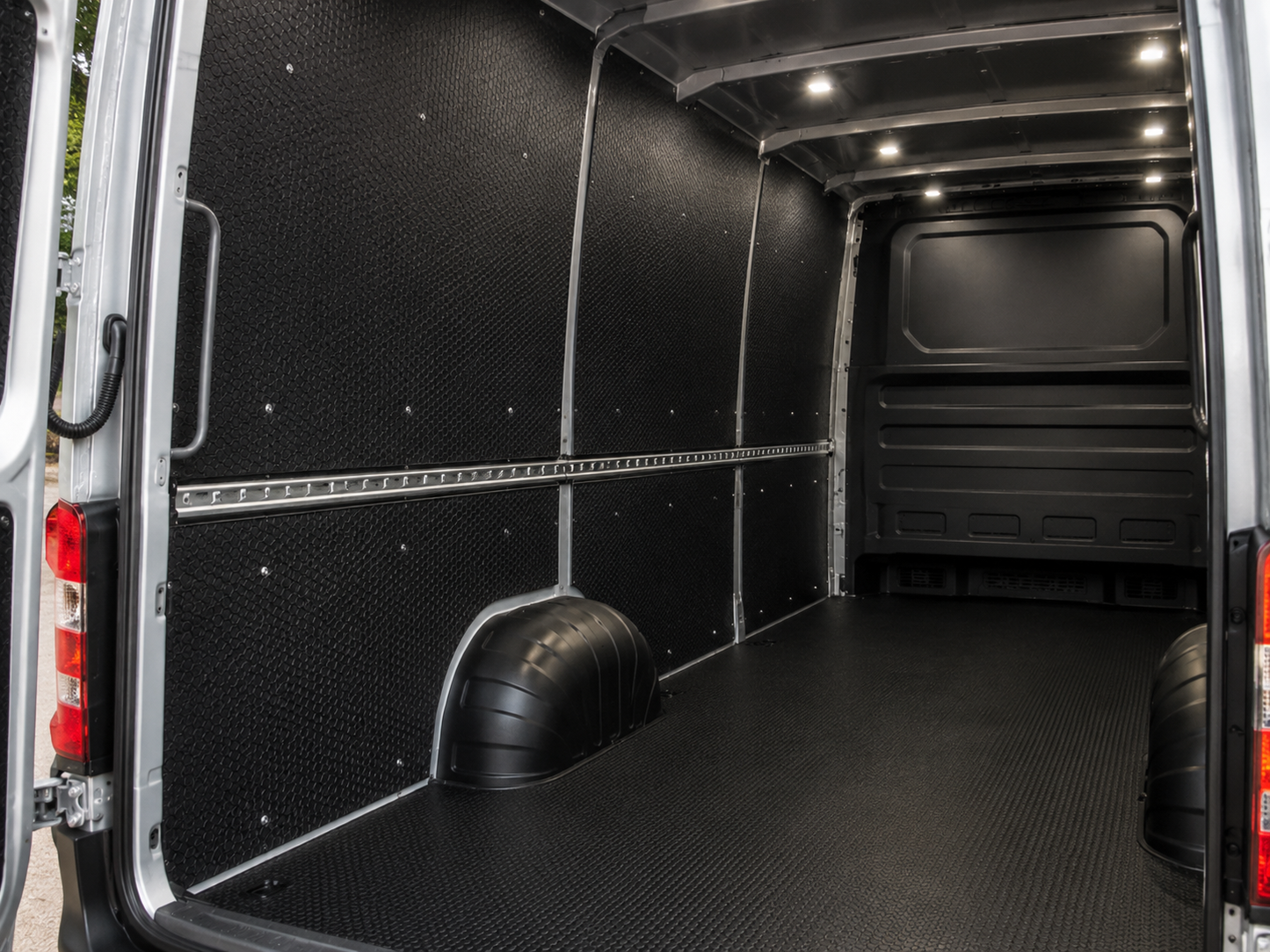 6mm Black Hexa Phenolic Poplar Plywood Sheet (Anti-Slip Trailer & Vehicle Flooring)